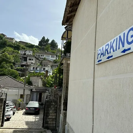 Karagjozi * Gjirokastër